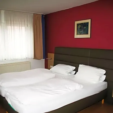 Sonne Hotel *